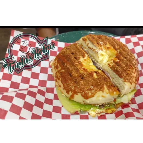 Bagel Mexicano