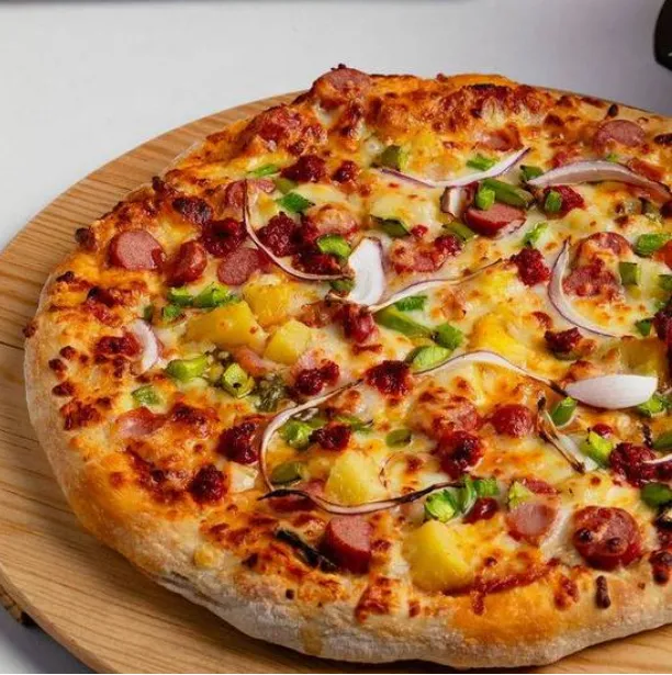 Pizza Mediana de 3 a 6 ingredientes