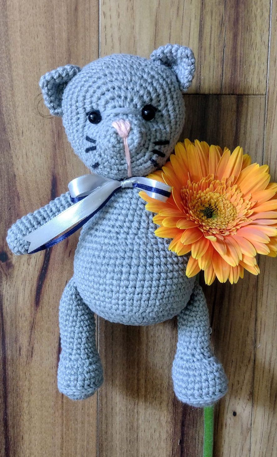 Gatito amigurumi de 20 cm en crochet