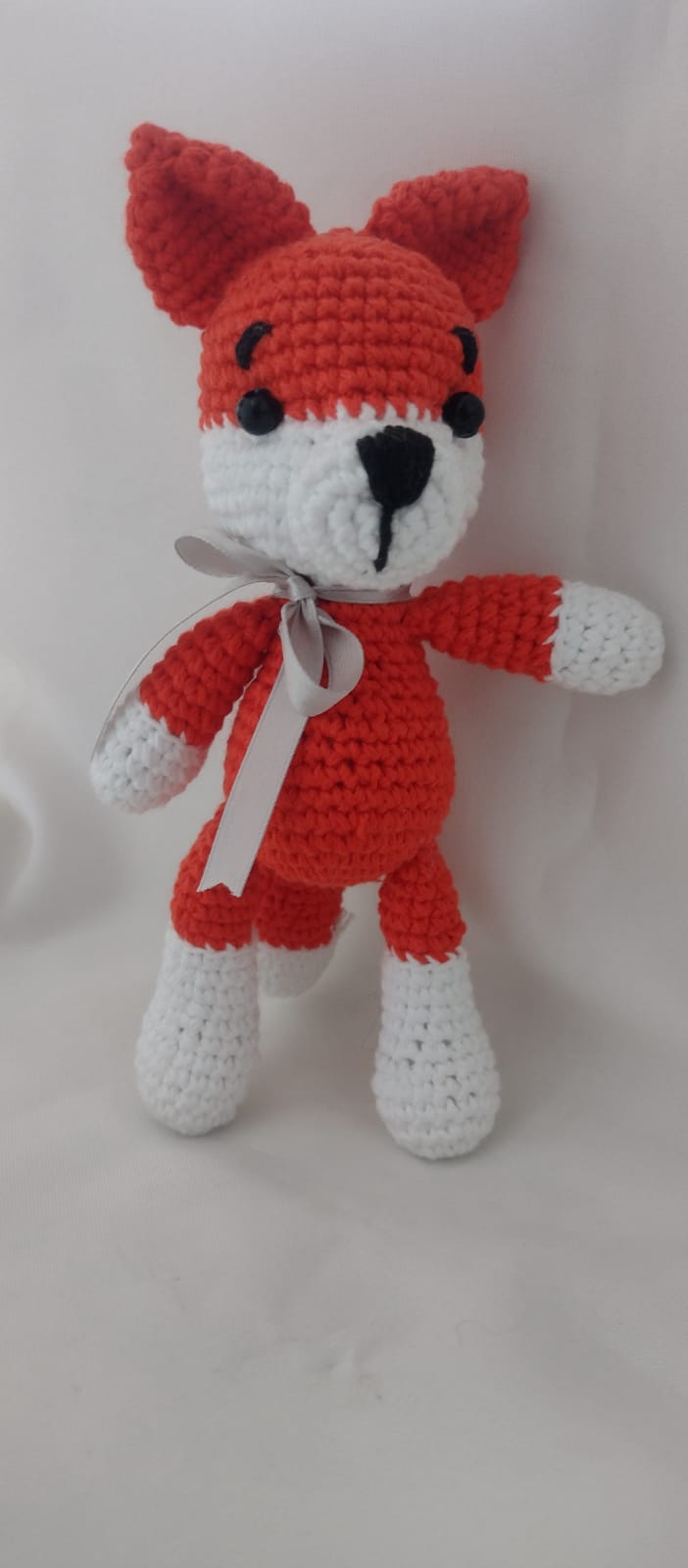 Zorro amigurumi de 22 cm
